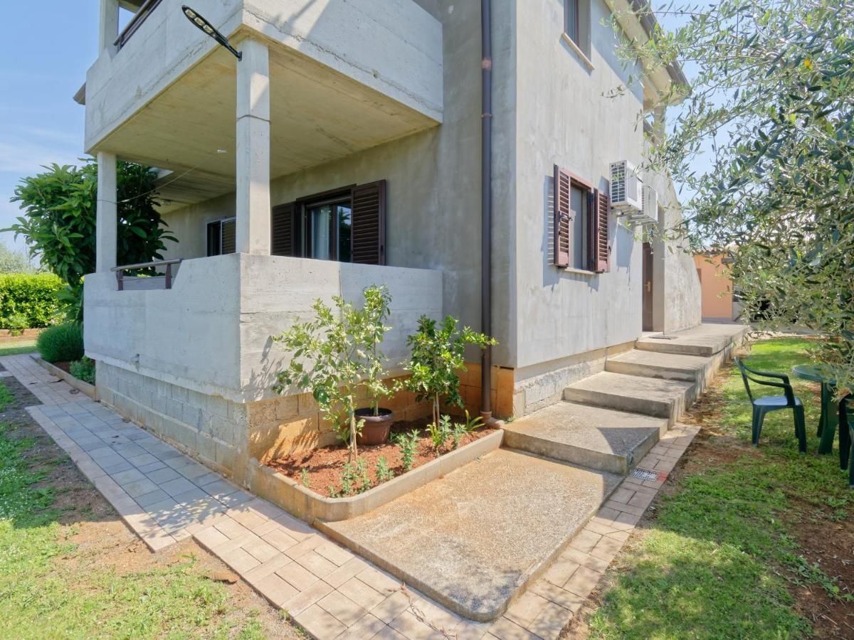Apartment Laganis Plovanija Dış mekan fotoğraf