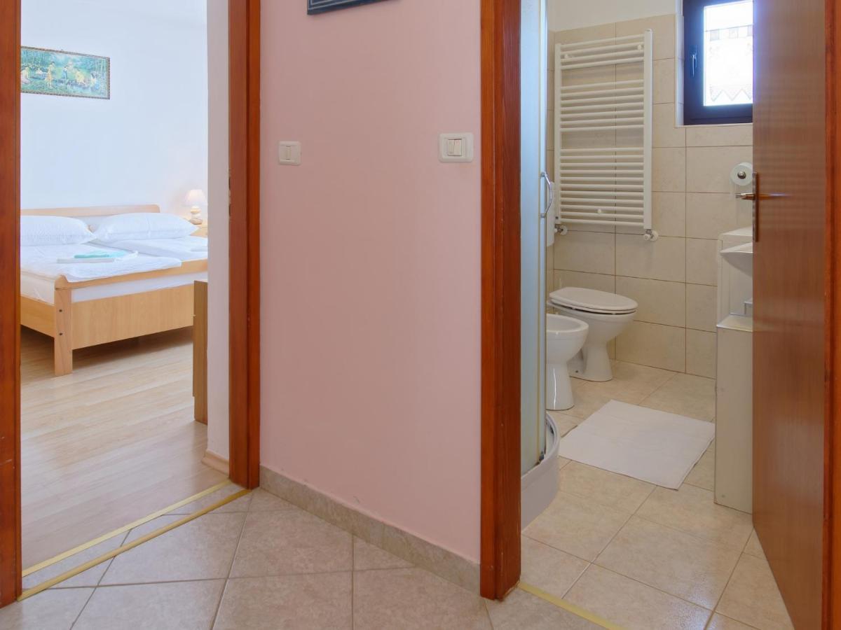 Apartment Laganis Plovanija Dış mekan fotoğraf