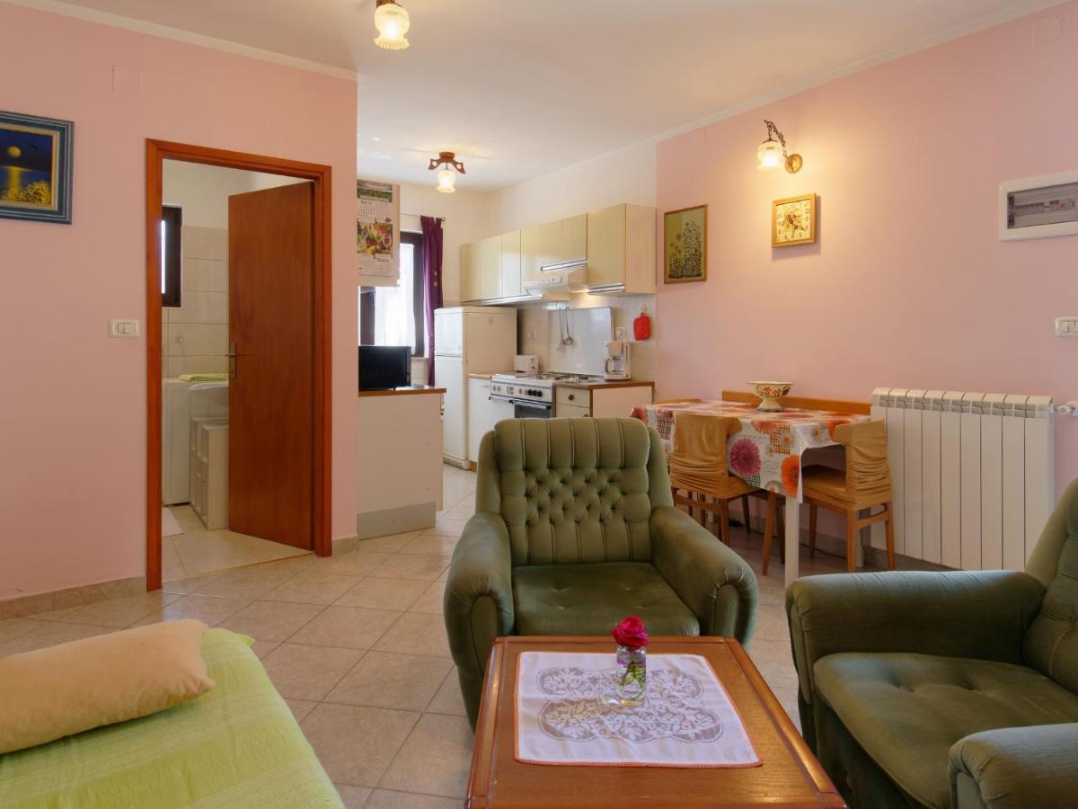 Apartment Laganis Plovanija Dış mekan fotoğraf