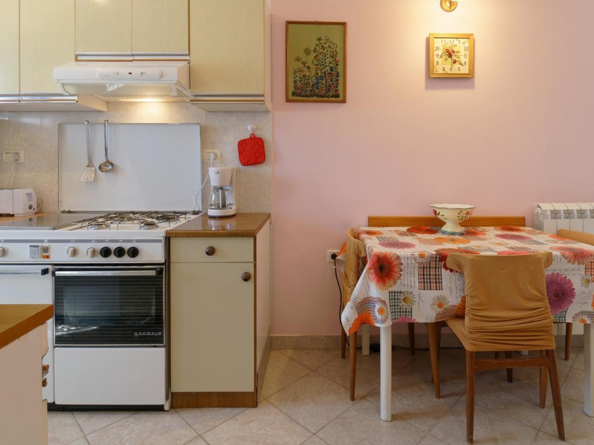 Apartment Laganis Plovanija Dış mekan fotoğraf